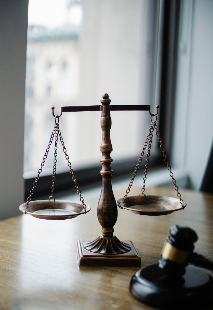 Rechtliche und finanzielle Fragen